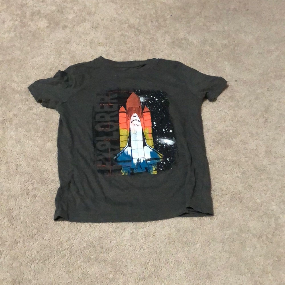 Cat and hat space ship t shirt